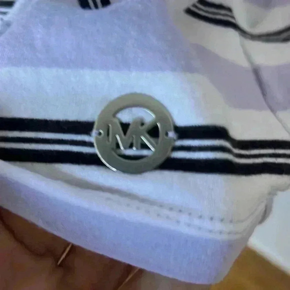 Michael Kors Lavender/Blk/Wht Short Sleeve Summer Tee Womens Sz L - Picture 2 of 4